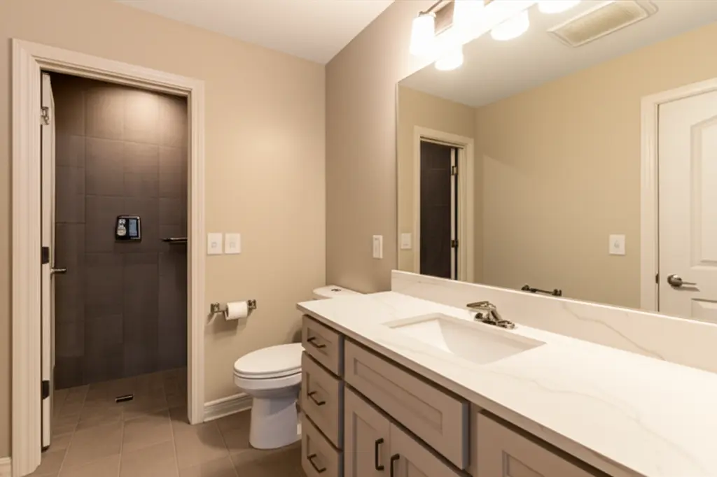 Bathroom remodeling contractor in Dunnigan, Yolo County - modern shower design and renovation by Oakwood Remodeling Group