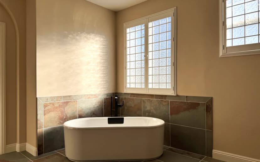 Modern Bathroom Design in Sacramento: Trends & Expert Tips (2026) - Oakwood Remodeling Group